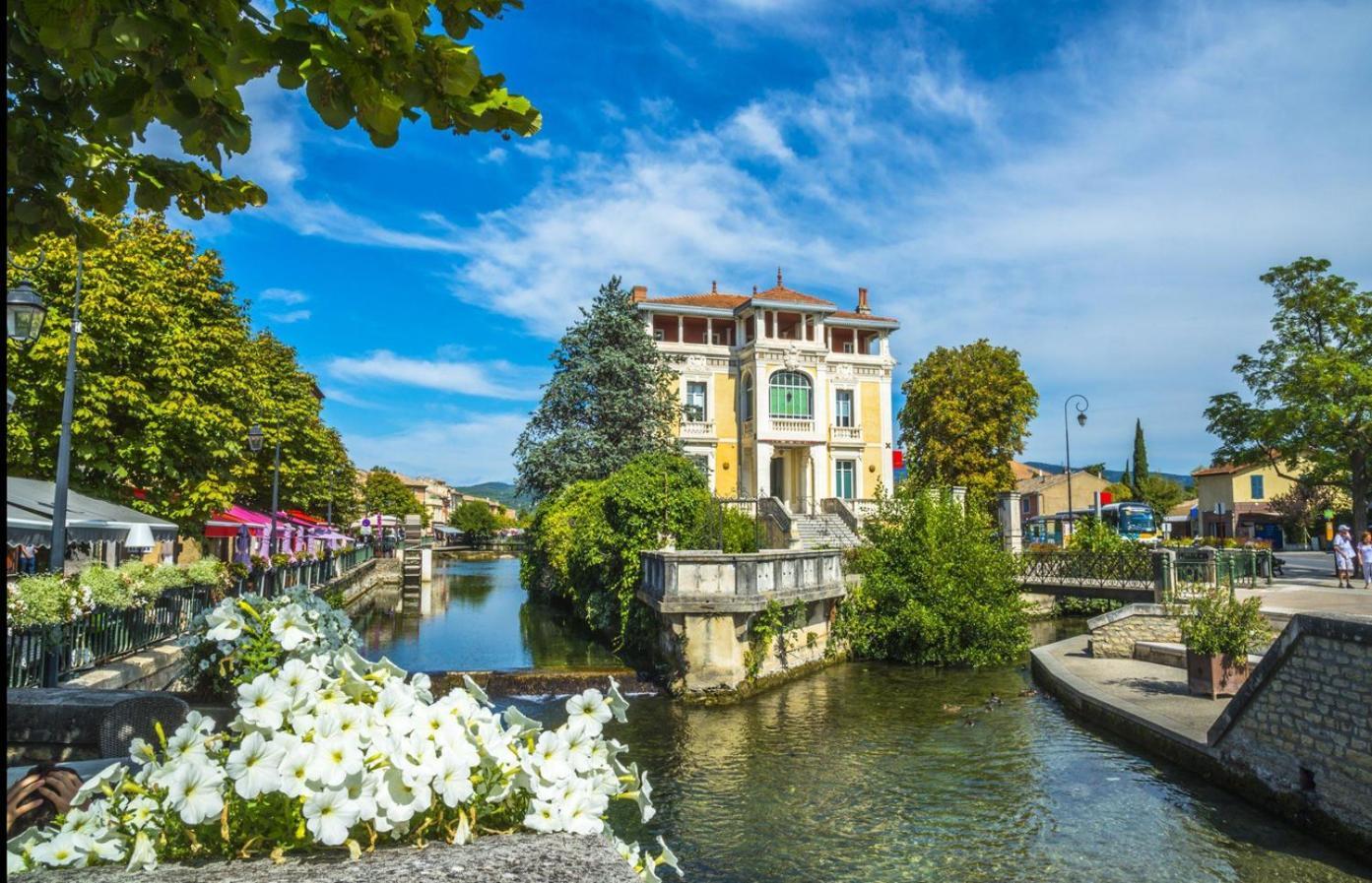 La Velleronnaise Villa Luaran gambar